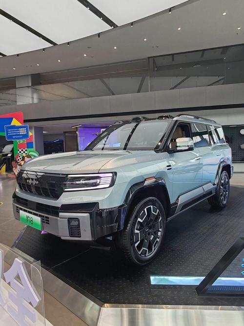 重庆石柱县清迈宝企业管理咨询比亚迪方程豹硬派越野的爆款，英菲尼迪35周年与你共成长